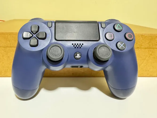 Controle original PS4 azul Envio por OLX pay