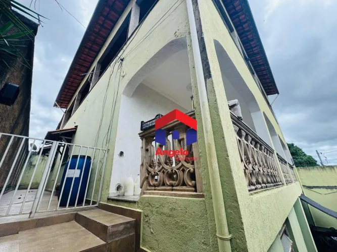 Casa com 3 dormitórios à venda, 380 m² por R$ 650.000,00 - Conjunto Minascaixa - Belo Hori