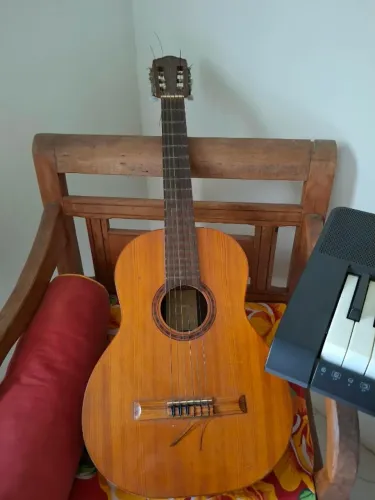 Vendo violão ano 2000 marca Di, Giorgio,classico guittar modelo signorina 16