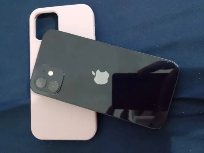 iPhone 12 de 256bg, muito conservado. Leia o anúncio 