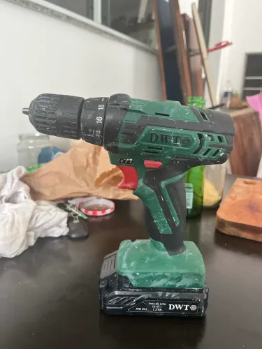 Parafusadeira dwt 12v