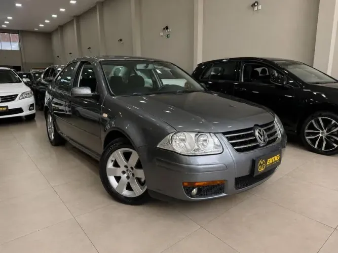 Volkswagen Bora 2.0/ 2.0 Flex 8V Aut. 2009
