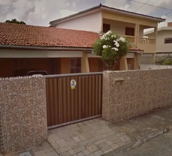 Casa com 3 dormitórios à venda, 222 m² por R$ 650.000,00 - Torre - João Pessoa/PB