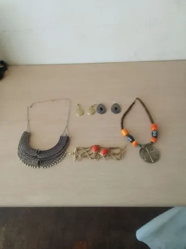 Bijuteria _ tudo por 50 reais