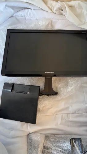 Monitor Samsung 18,5? LED HDMI/VGA 