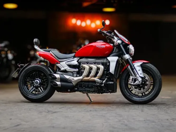 TRIUMPH ROCKET III R 2500cc 2500 cc 