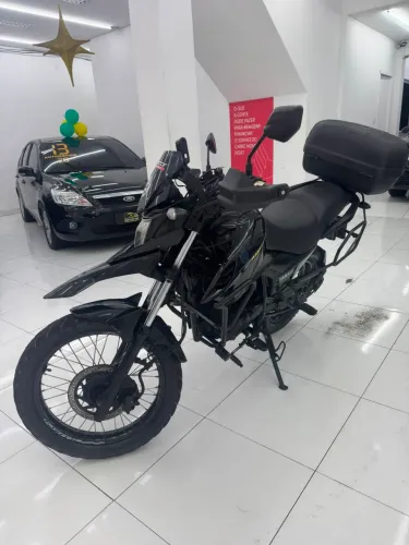 Crosser