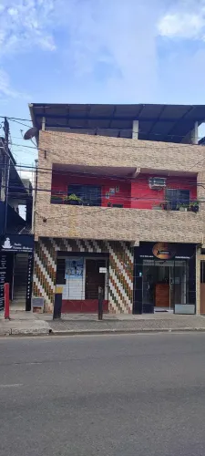 Casa 2/4 com cobertura + casa 1/4 na cobertura