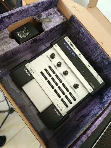 Processador de Harmonia Vocal Digitech Vocalist live 2