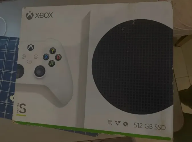 XBOX ONE SERIES S 512GB IMPECÁVEL