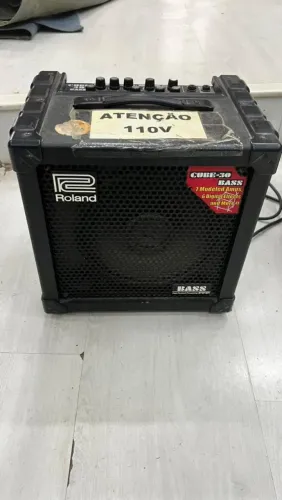 Amplificador Roland Cube 30-Bass
