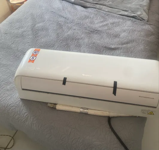 Vendo ar condicionado Gree 12mil btus muito novo