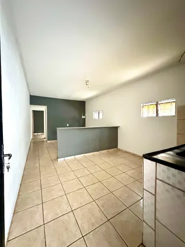 R$1000 o aluguel Garavello ótima localização