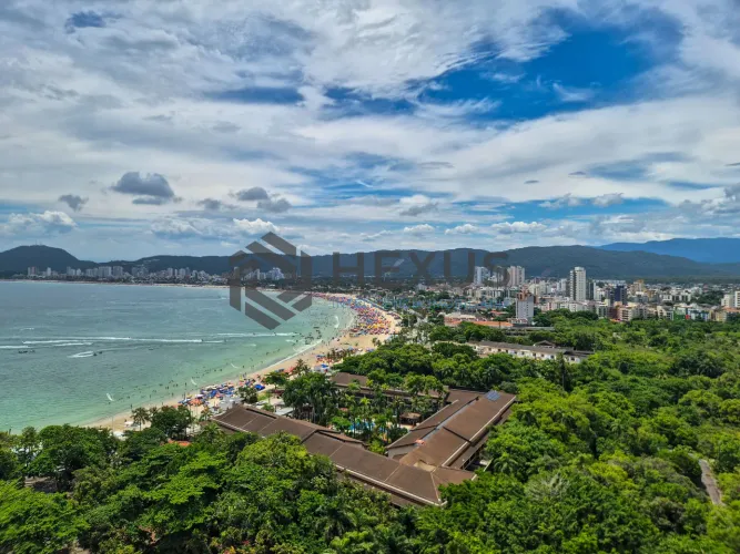 Apartamento frente mar com varanda gourmet e lazer na Praia da Enseada, Guaruja