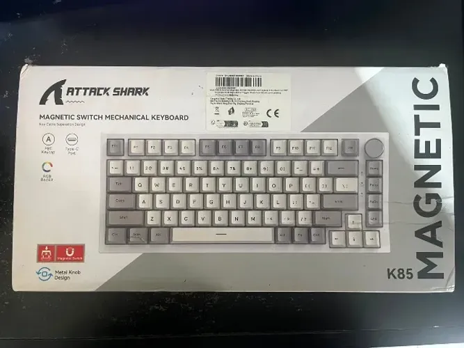 Teclado Magnetico Attack Shark K85, RGB, Switch Magnetico Linear, keycaps custom.