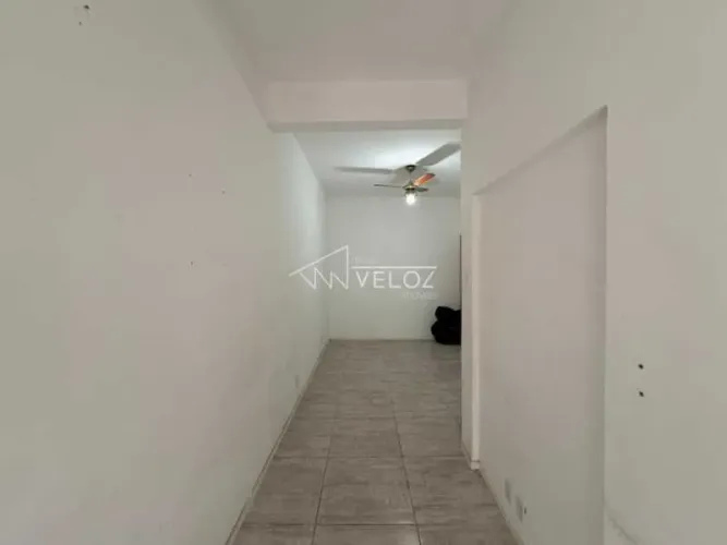 Apartamento : / Residencial / Glória