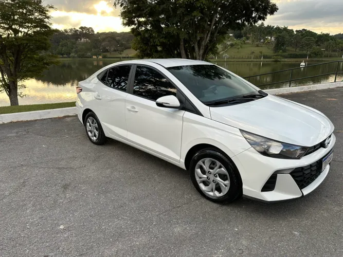 Hyundai HB20S Comfort Plus 1.0 Flex 12V Mec. 2025