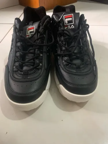 Tênis fila zerado, usado poucas vezes