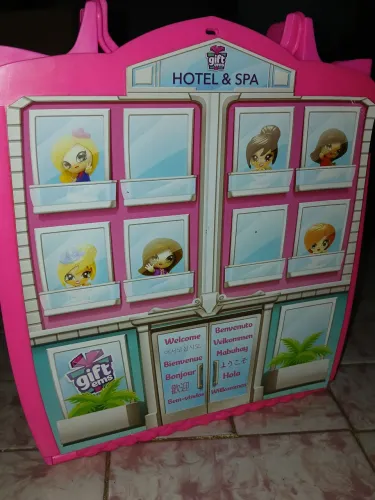 Casinha Hotel & Spa Gift?em?s Completa + Acessórios e Bonequinha