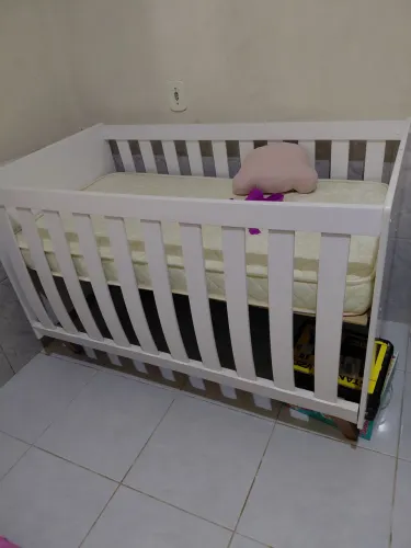 Vendo Berço + colchão