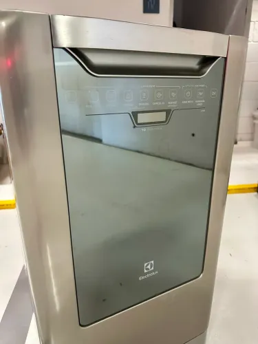 Maquina de lavar louças Electrolux 10 serviços