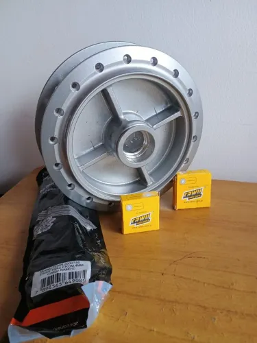Kit, cubo, raios e rolamentos roda traseira Titan 150