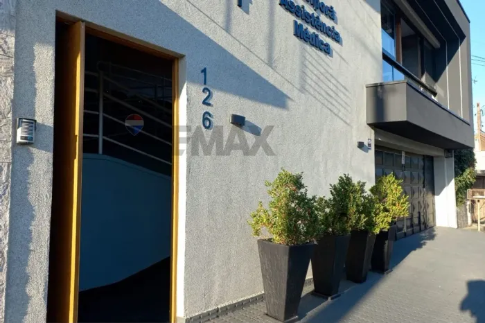 "Espaço Comercial Moderno em Mairiporã - Alugue Já!"
