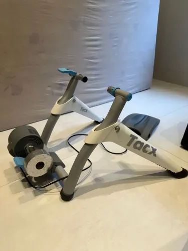 Rolo de treino (bike) - Tacx Flow Smart