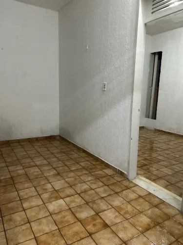 Aluga-se quitinete no São João do Tauape
