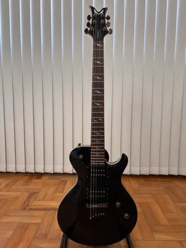 Guitarra Dean Deceiver (Kit completo)