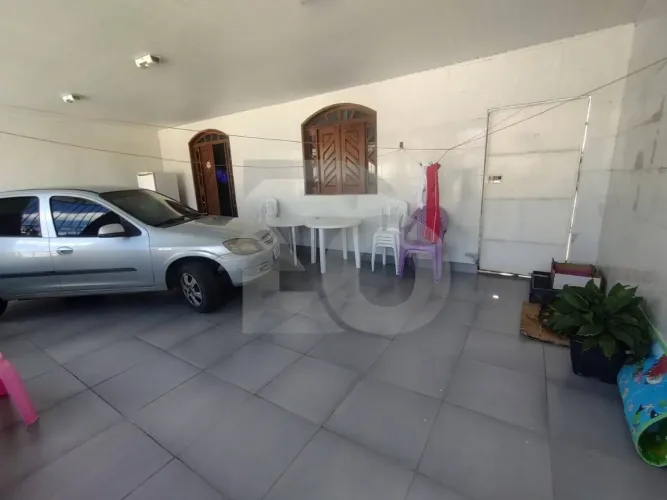 Casa para vender com 4 Quartos no Bairro Bugio em Aracaju