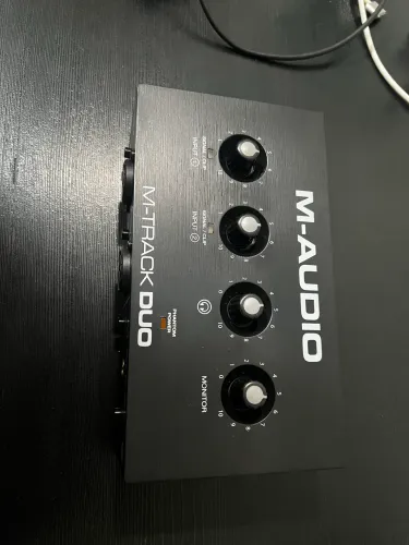 Interface de Áudio M Track Solo Duo M-Audio