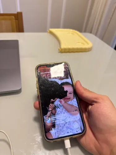 iPhone 14 128gb (tela quebrada)