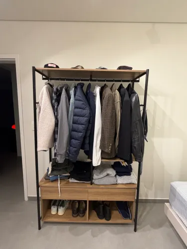 Móvel closet tamanho médio