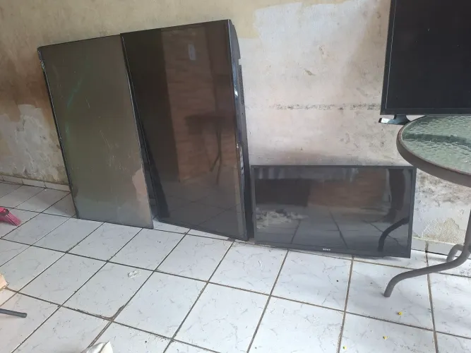 Peças de tv pra Retirar