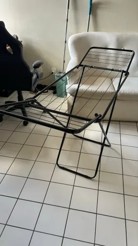 Varal de chão dobrável