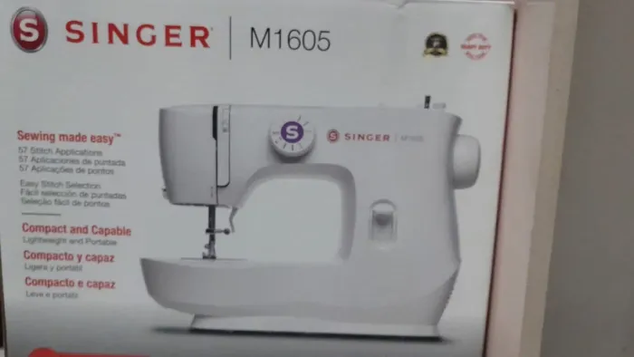 Singer M1605  - Máquina de Costura Portátil