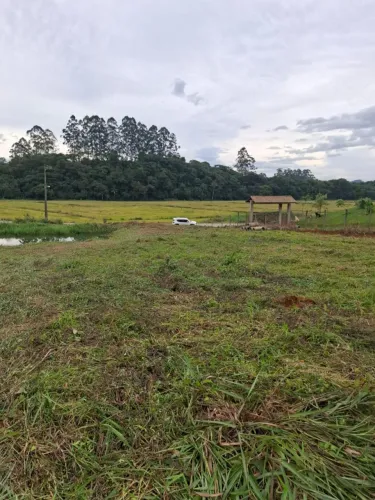 Terreno pronto para sua chácara no interior de Balneário Piçarras.