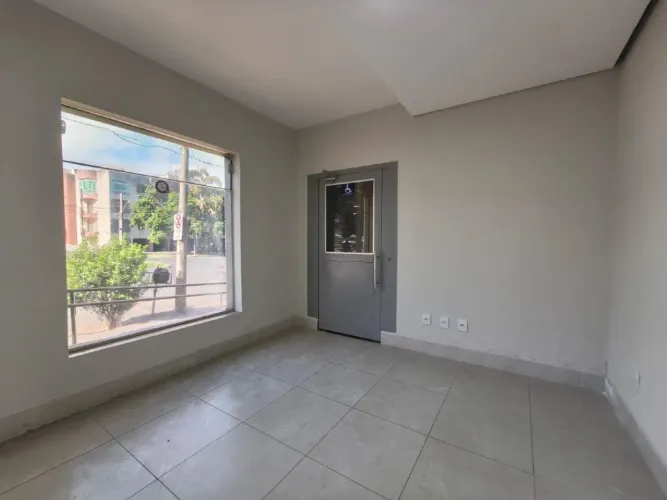 Casa Comercial para aluguel, 5 vagas, OSVALDO REZENDE - Uberlândia/MG