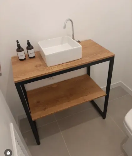Móvel para banheiro estilo industrial