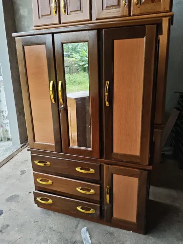 Guarda roupa de solteiro 3 portas novo frete grátis.