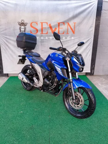 YAMAHA FZ25