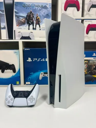 Ps5 Fat Semi Novo versao com leitor de discos - 1 controle - 3699 NO PIX OU 3.599,00 no DI