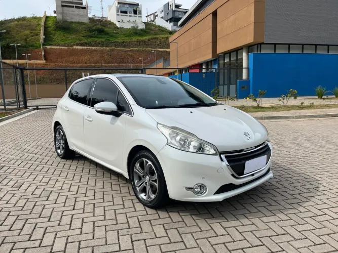 Peugeot 208 Griffe 1.6 Flex 16V 5P Aut. 2016