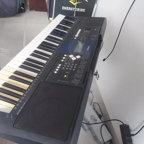 Teclado Yamaha PSRe333 aceito trocas