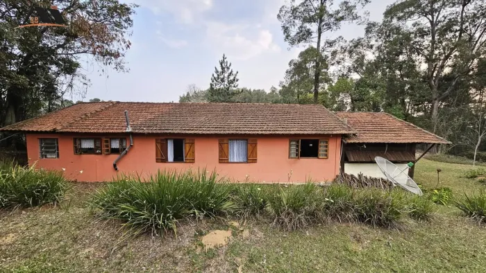 Chácara para Venda em Pedra Bela, zona rural, 4 dormitórios, 2 banheiros