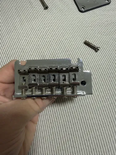 Ponte dois pivô com side da fender inox