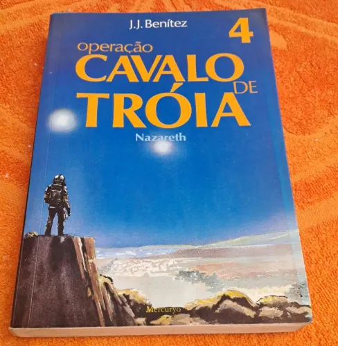 Livro "Operação Cavalo de Tróia 4 - Nazareth" de J.J Benitez.