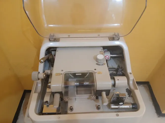 Facetadora semi automática martinato