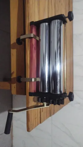 Vendo Máquina de Laminar Massas com Cilindros